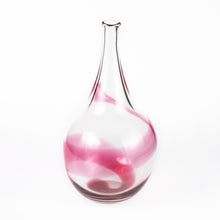 Load image into Gallery viewer, Wine decanter - Pink swirl